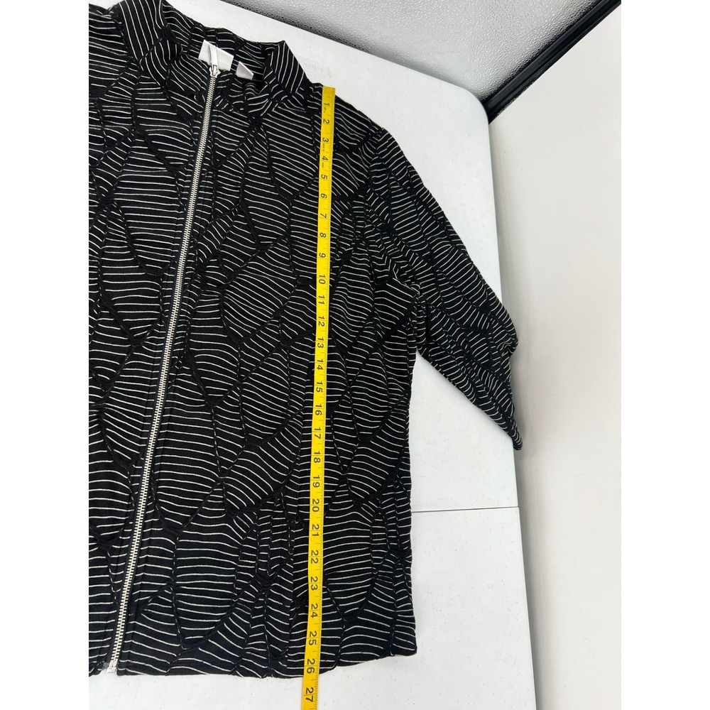 Weekends By Chico's 3 US XL Black Striped Textured Full Zip Mock Neck Jacket - Picture 7 of 14
